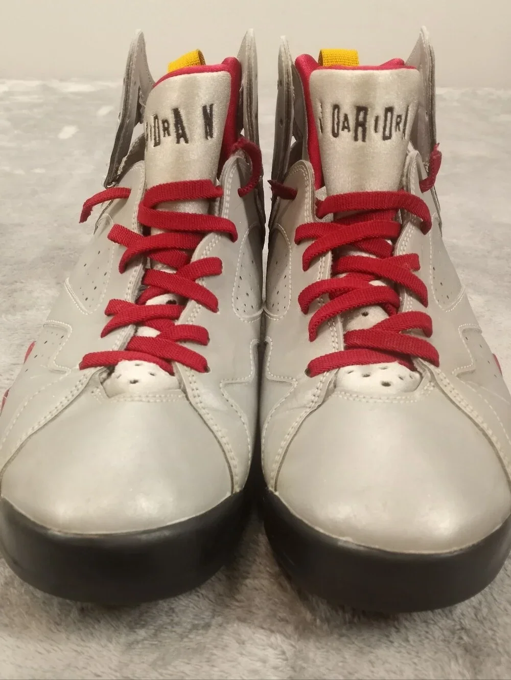 Jordan Men's' Silver/Red Retro Basketball Shoes Size 10